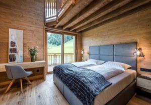 Bently Chalet - LA SOA Chalets & Eventlodge