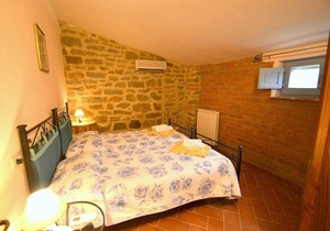 Casa Lamina L, fully refundable with voucher*: A characteristic and welcoming apartment that is part of a villa, with Free WI-FI. in Cortona