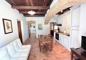 EXCLUSIVE POOL-OPEN ALL YEAR/SPOLETO BIOFARM-SLEEPS 8/WALK TO SHOPS, BAR ETC in Poreta