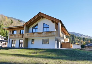 Luxury Chalet in Saalbach-Hinterglemm with Sauna