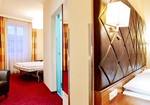 Quadruple room with bath, toilet - Villa Ceconi, hotel
