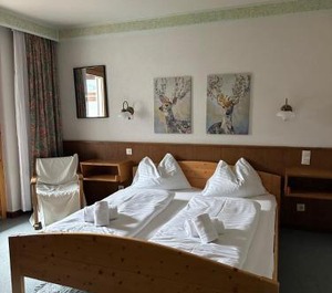 Ski Und Therme 