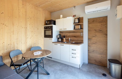Hannersdorf House | 1 bedroom beautiful (sta)caravan in Hannersdorf