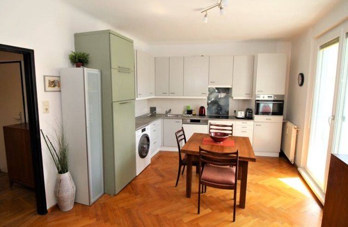 Innere Stadt Apartment | 114 m² Apartment ∙ 2 bedrooms ∙ 6 guests