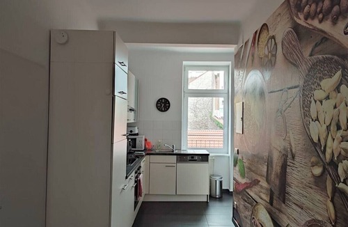 Funfhaus Apartment | 2 Bedroom Apart with Balcony in Reindorf
