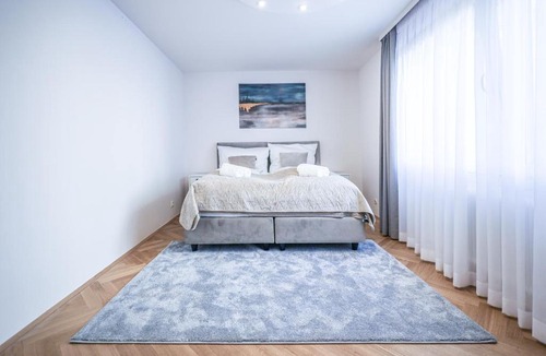 Leopoldstadt Apartment | 3 BDR - Apartment Serenity, right near Vienna's Old City