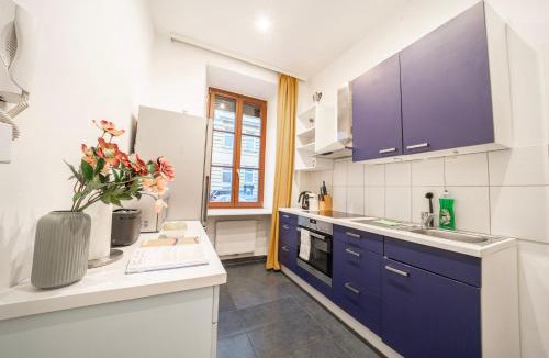 Margareten Apartment | 3 king-size beds, 15 min from Vienna Hauptbahnhof, ground floor