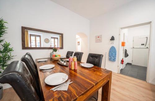 Margareten Apartment | 3 king-size beds, 15 min from Vienna Hauptbahnhof, ground floor