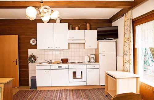 Schonbach Apartment | 4-Bedroom Marmot Apartment - National Park, Apartments