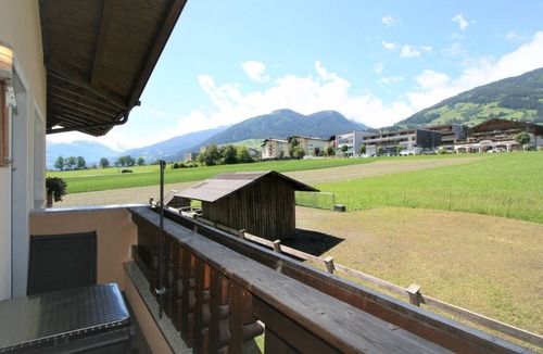 Fuegen Apartment | 74 m² Apartment ∙ 2 bedrooms ∙ 4 guests
