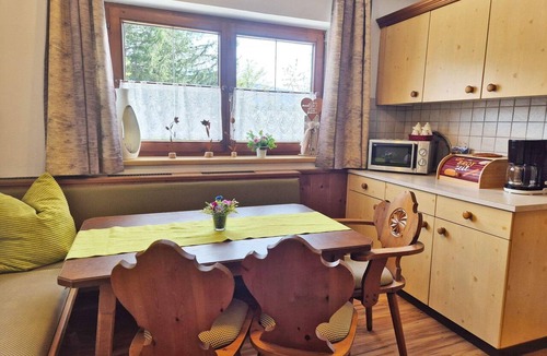 Vomperbach Apartment | A Glimpse of the Alps in the Karwendel Mountains