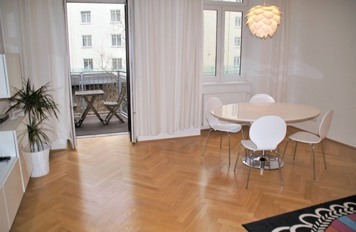 Margareten Apartment | Absolute quiet location with balcony and still in a few minutes in the center