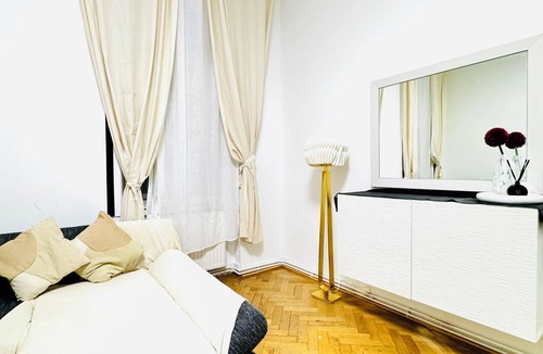 Rudolfsheim-Funfhaus Apartment | Affordable Apt Near Stadthalle