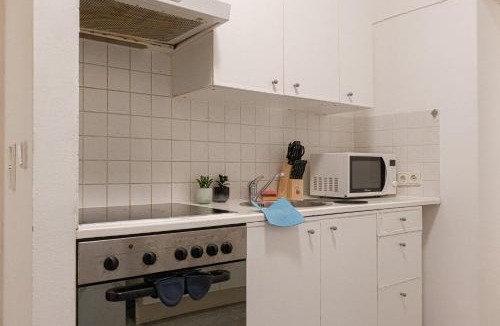 Neulerchenfeld Apartment | Affordable & Cozy 2-BR Flat , Near Stadthalle
