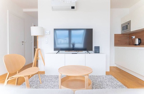 Rudolfsheim-Funfhaus Apartment | Air-conditioned penthouse