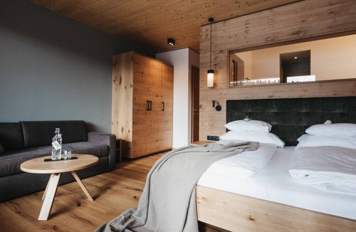 Anger House | Almenland rooms from 1-2 nights incl. breakfast - Naturhotel Bauernhofer