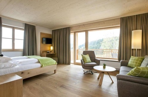 Anger House | Almenland rooms from 1-2 nights incl. breakfast - Naturhotel Bauernhofer