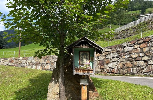 Ausservillgraten Cabin | Almhütte Lanzer Obheimat - vacation home/alpine hut with 2 double rooms
