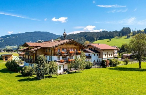 Am Feuersang Apartment | Almrausch (6-9 pers./2 bedrooms, 1 WSR) - Feriengut Fingerhof