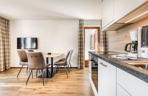 Schruns Apartment | Alpenblick Appartements - 3-Zimmer Ave Montis