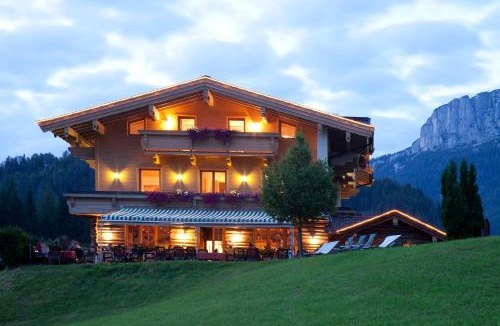 Waidring House | Alpengasthof Oberweissbach