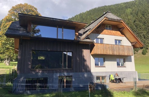 Schildlehen Apartment | Alpenrose Boutique Chalet - apartment/apartment, bathroom, WC, 3 bedrooms