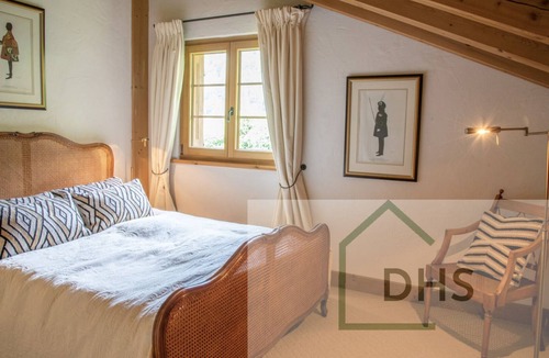 Ormont-Dessus Ski Chalet | Alpine Elegance: 5 Bedroom Family Chalet, Just Moments from Glacier 3000