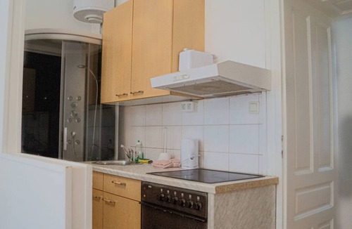 Matzleinsdorf Apartment | Amazing & Comfy 4 Apartment Complex for 14 People.
