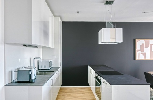 Favoriten Apartment | Amazing Favoriten 3BR w/Gym & Roof, near Belvedere Palace, by Blueground