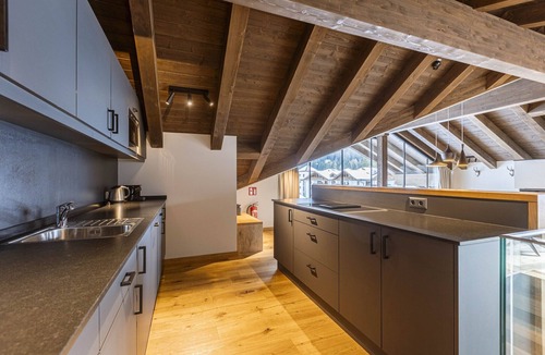 Ehrwald Apartment | Amazing penthouse with shared pool (No Deposit)
