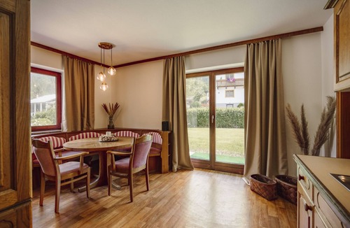Sankt Johann im Pongau House | Apartment Hotel "Lerchs Farmhouse" with Mountain View, Shared Sauna & Wi-Fi