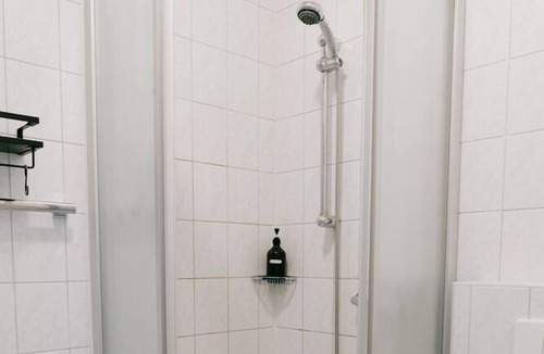 Groedig Apartment | Apartment 1 with small terrace and in view of Untersberg