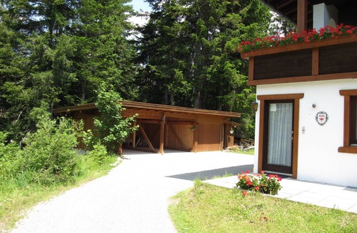Weidach Apartment | Apartment 1st floor approx. 58sqm balcony, garden, panoramic view near ski lift & cross-country ski run
