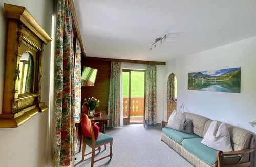 Gries Apartment | Apartment '2' with Mountain View