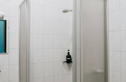 Groedig Apartment | Apartment 5 with balcony and in view of Untersberg