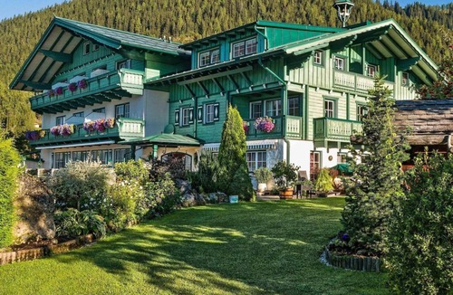 Schildlehen Apartment | Apartment/apartment, shower, toilet, balcony - Pension Stoffenbauer