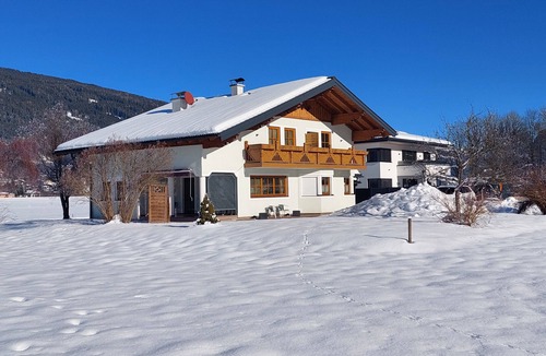 Radstadt Apartment | Apartment 'Appartment Ennstal' with Mountain View, Private Terrace and Wi-Fi