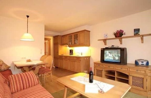 Tannheim Apartment | Apartment Durchgnäht - Tannheimer Schuh and Gästestad'l