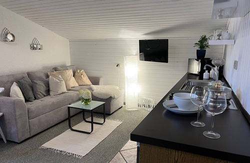 Taxenbach Apartment | Apartment 'Ferienwohnung 5' with Mountain View, Balcony & Wi-Fi