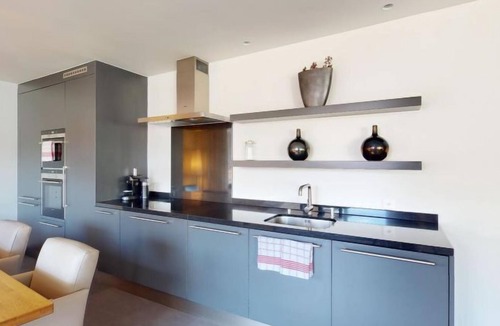 Lenz Apartment | Apartment Ferienwohnung Sot in Lantsch - 4 persons, 1 bedrooms