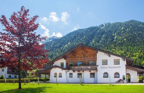 Pertisau Apartment | Apartment Gartenjuwel 1-4 nights - Romantic apartments