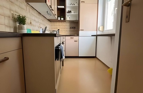 Andritz Apartment | Apartment 'Grün Und Ruhig' with Shared Garden, Balcony and Wi-Fi