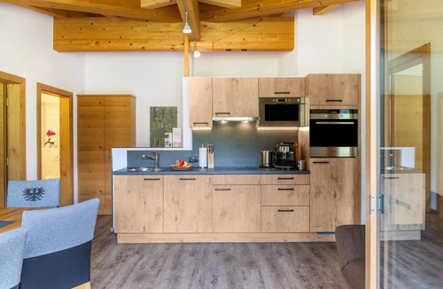 Madseit Apartment | Apartment 'Haus Marchegg - Edelweiß' with Mountain View