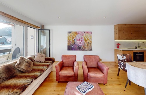 Champfer Apartment | Apartment Holiday Park 15 - Modern 3.5-Room Apartment
