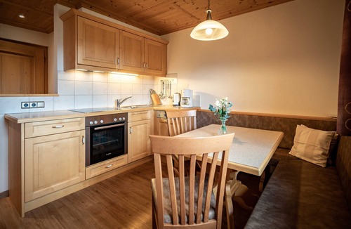 Innervillgraten House | Apartment House Gutwenger surrounded by the Dolomites