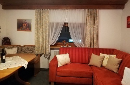 Ramsau im Zillertal Apartment | Apartment in CENTRAL location in RAMSAU for *1 - 6 persons* 2x double room*1x couch*2 x shower/WC*