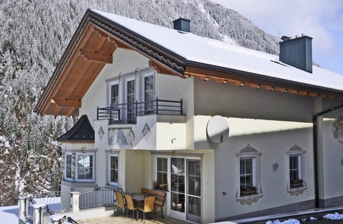 See Apartment | Apartment in See near Ski Slopes