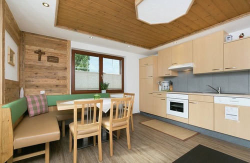 Unterlaengenfeld Apartment | Apartment in Ski Paradise near Trails
