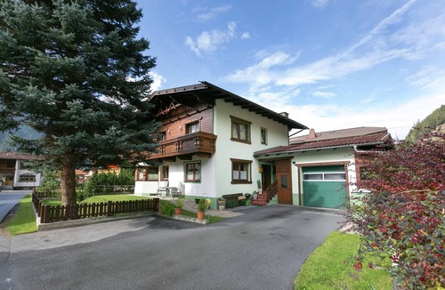 Unterlaengenfeld Apartment | Apartment in Ski Paradise near Trails