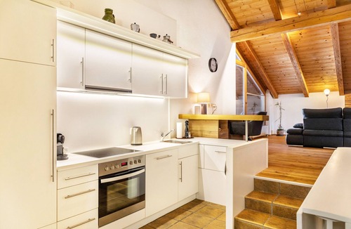 Seefeld in Tirol Apartment | Apartment 'Kracherlemoos' with Mountain View, terrace and Wi-Fi